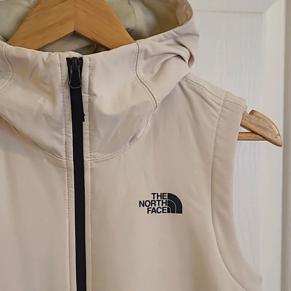 The North Face Windwall Women's Vest - Picture 2 of 9